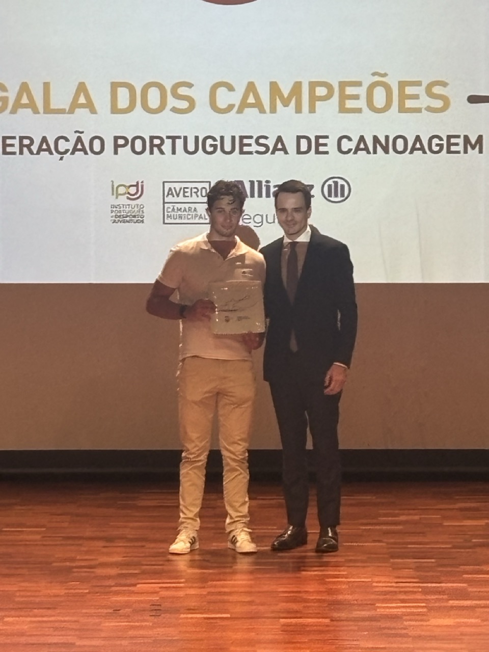 Distinção atletas Clube Náutico de Crestuma