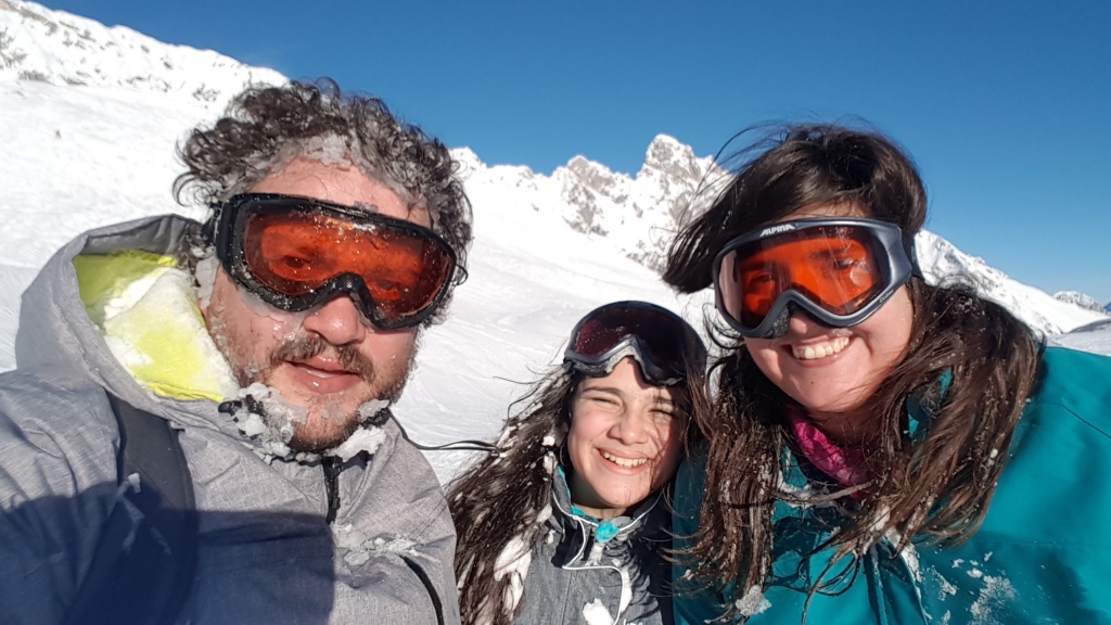 GAIENSES PELO MUNDO