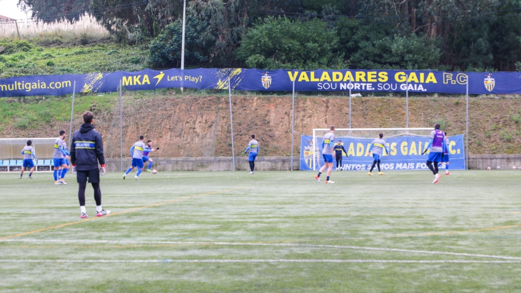 VALADARES
