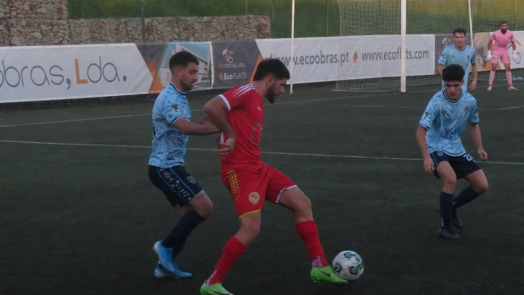 Crestuma venceu o Lagares e dedicou a vitória ao treinador.
